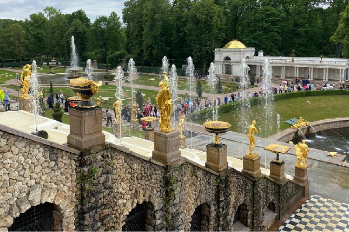 Тур «Многоликий Петербург», 3 дня (май-октябрь)